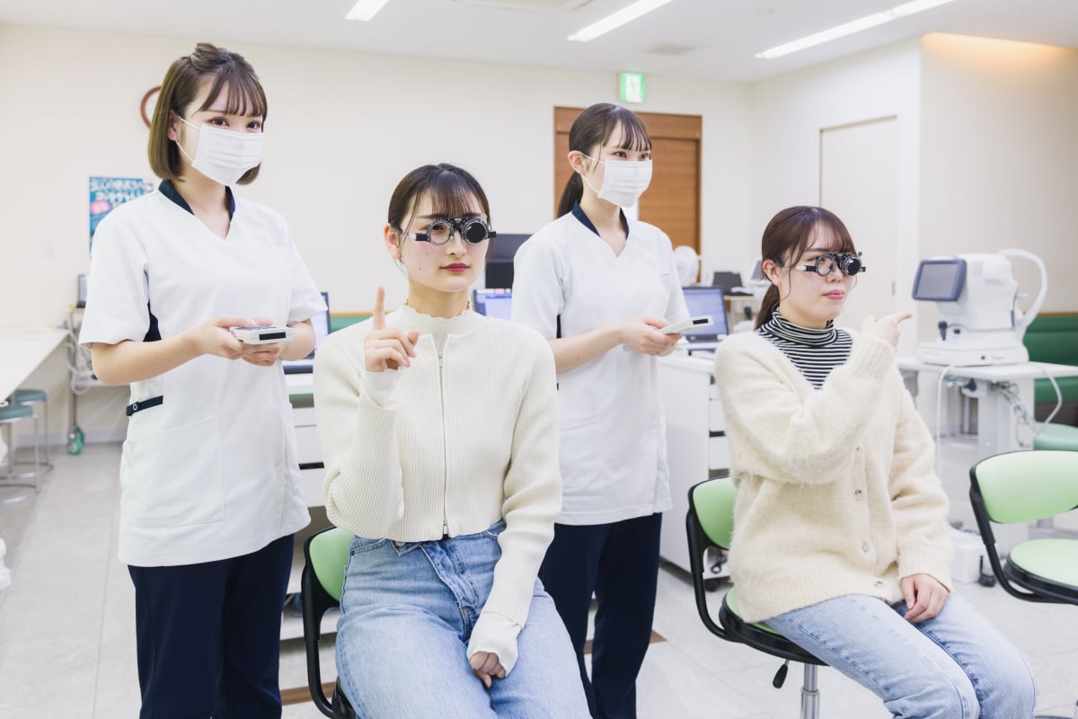 視力検査の様子